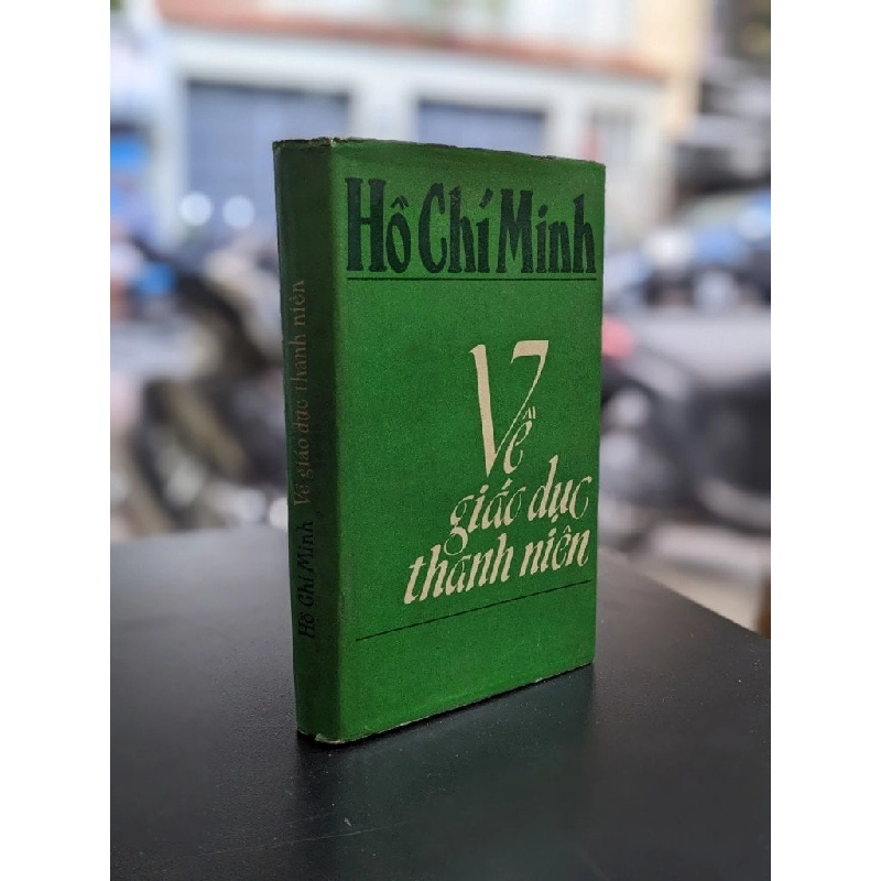 Về giáo dục thanh niên - Hồ Chí Minh 377136