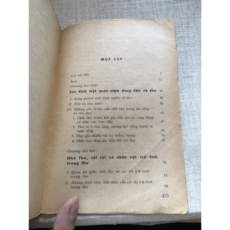 Thơ và mấy vấn đề trong thơ Việt Nam hiện đại 993463
