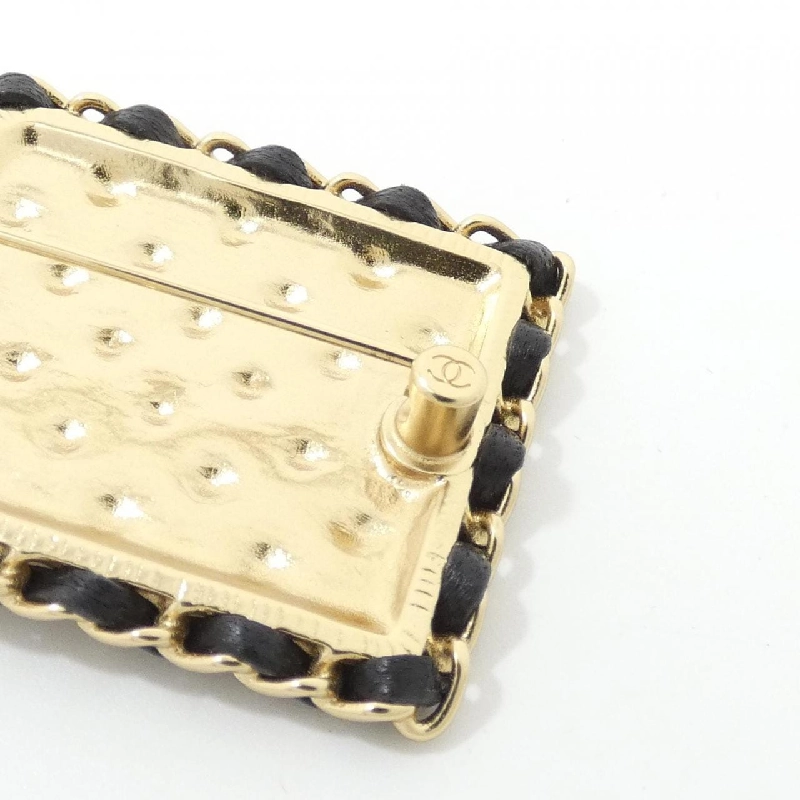 Brooch Chanel 625044