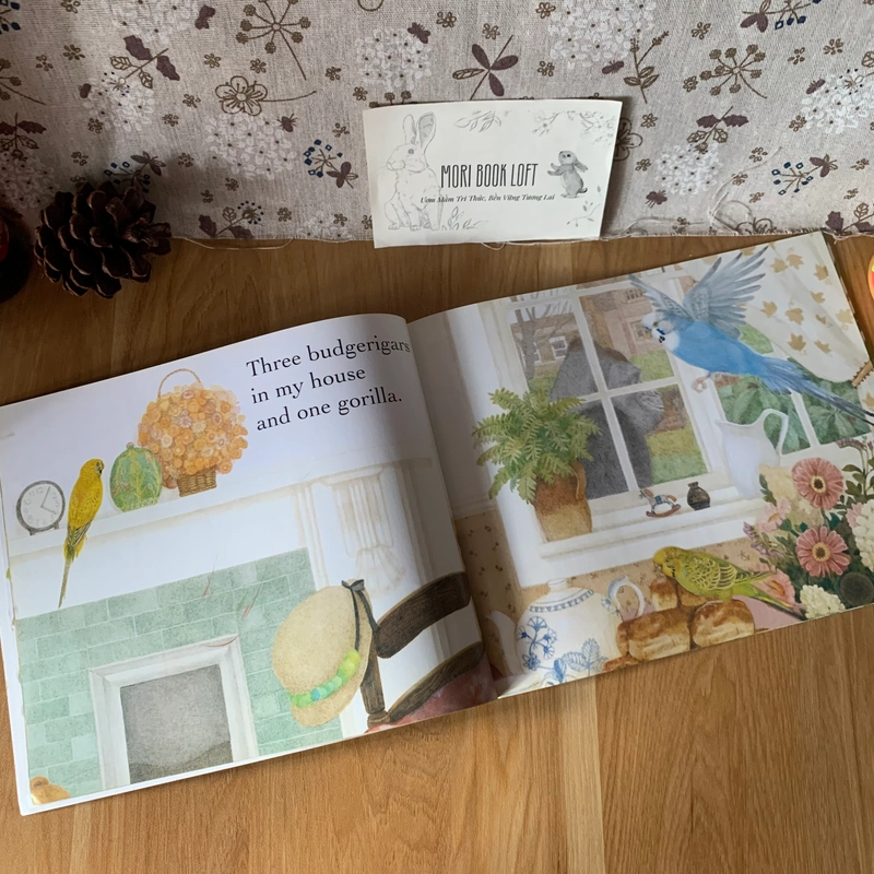 Sách tranh One Gorilla: A Counting Book, Used, Sách tập đếm tiếng anh cho bé 446661