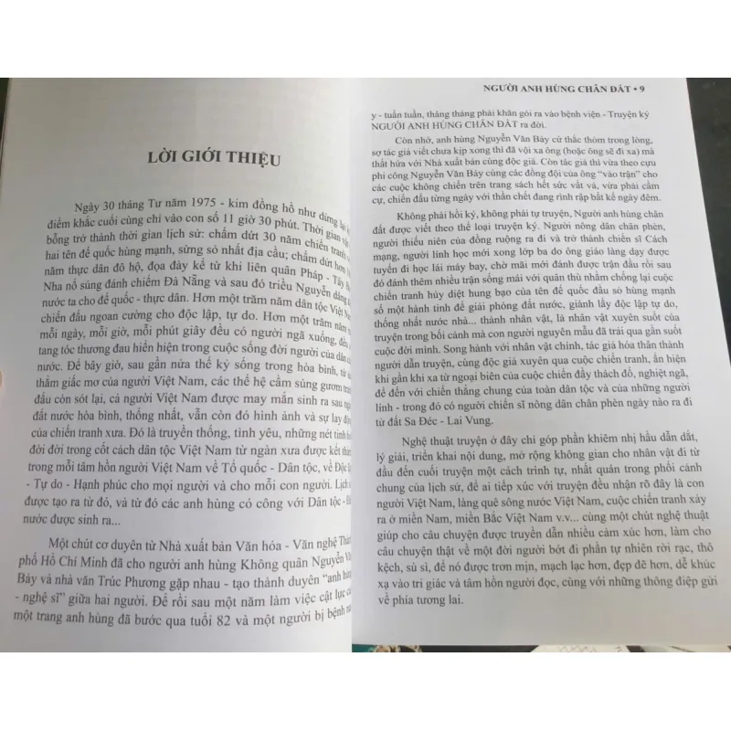 Người Anh Hùng Chân Đất - Trúc Phương mới 90% 692863