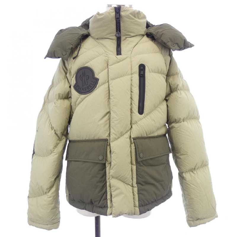 Áo khoác lông vũ MONCLER GENIUS PHARRELL WILLIAMS CHESTNUT - Hàng hiệu Authentic 896387