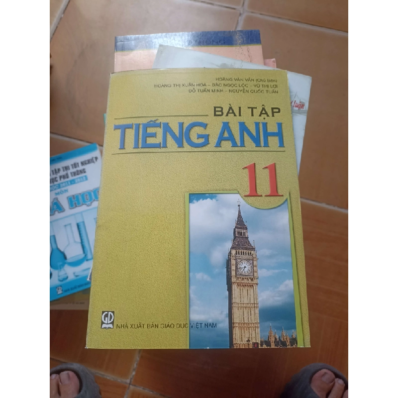 Bài tập tiếng anh 11 - Vân Vân 2014 (Giáo khoa) VAVO1304-AK3ST2 1012323