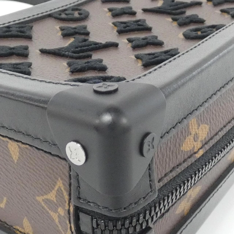 Túi xách mềm dọc Monogram Taffeta Louis Vuitton M45044 613500