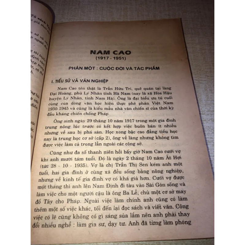 Tủ sách văn học Nam Cao Vũ Trọng Phụng 937375