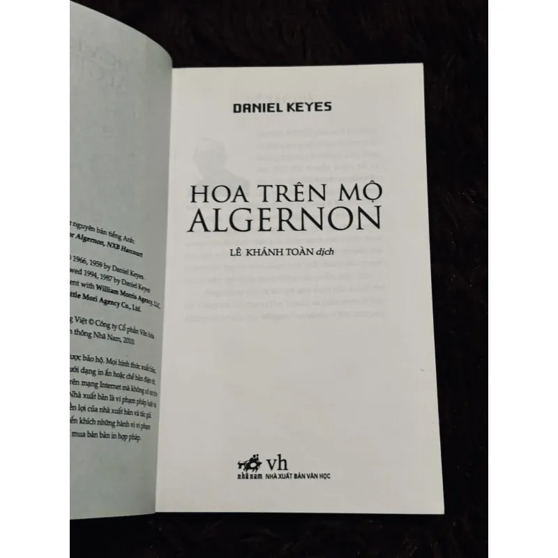 Hoa trên mộ Algernon 1023522