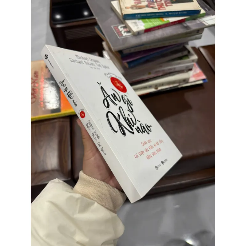 ĂN GÌ KHI NÀO – CHIẾN LƯỢC ĂN UỐNG KHOA HỌC CHO SỨC KHỎE | MICHAEL CRUPAIN - K3 1013042