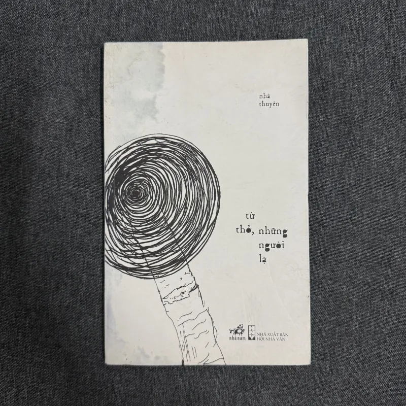 Từ thở, những người lạ - Nhã Thuyên 760879