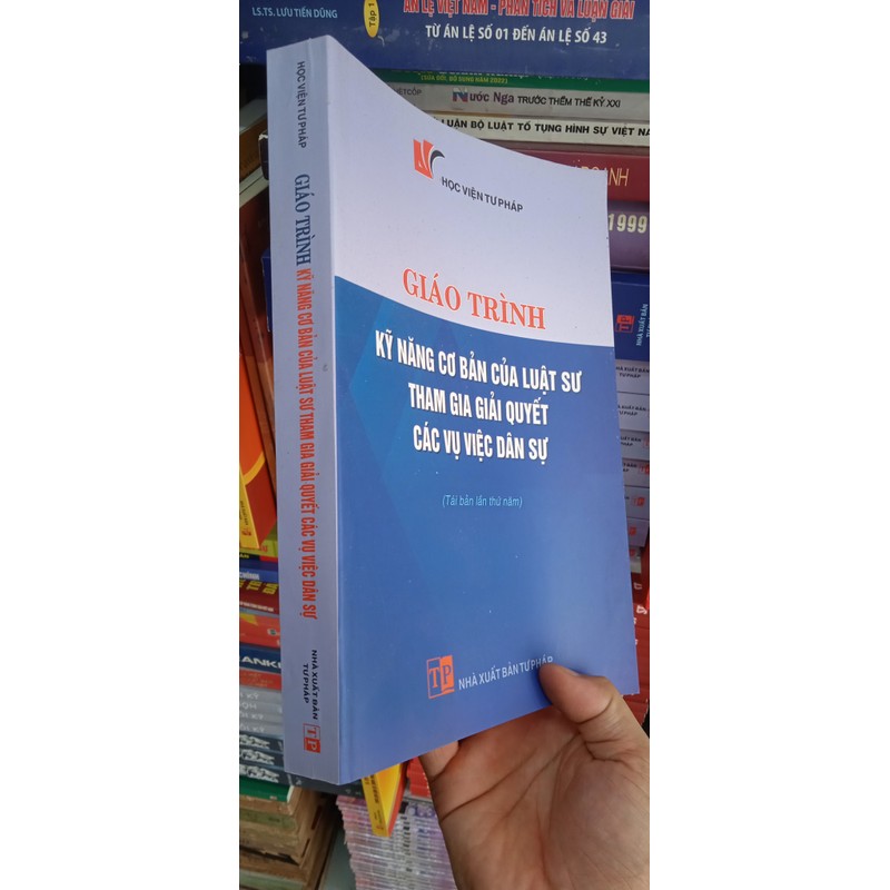 Giáo trình kỹ năng cơ bản của luật sư tham gia giải quyết các vụ việc dân sự 176136