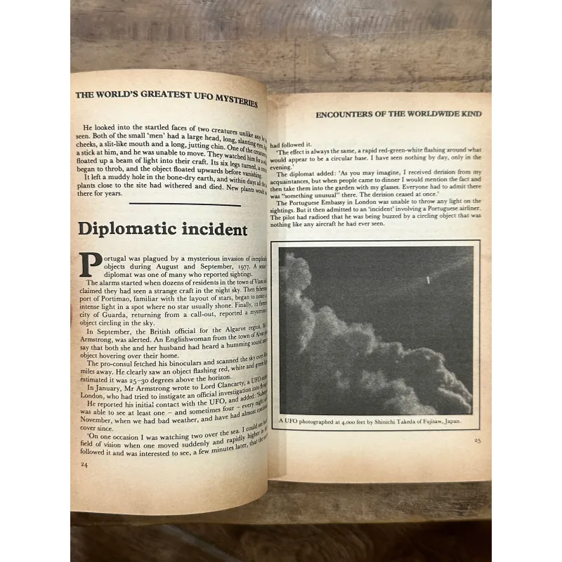 The World’s Greatest UFO Mysteries - Nigel Blundell, Roger Boar 734838