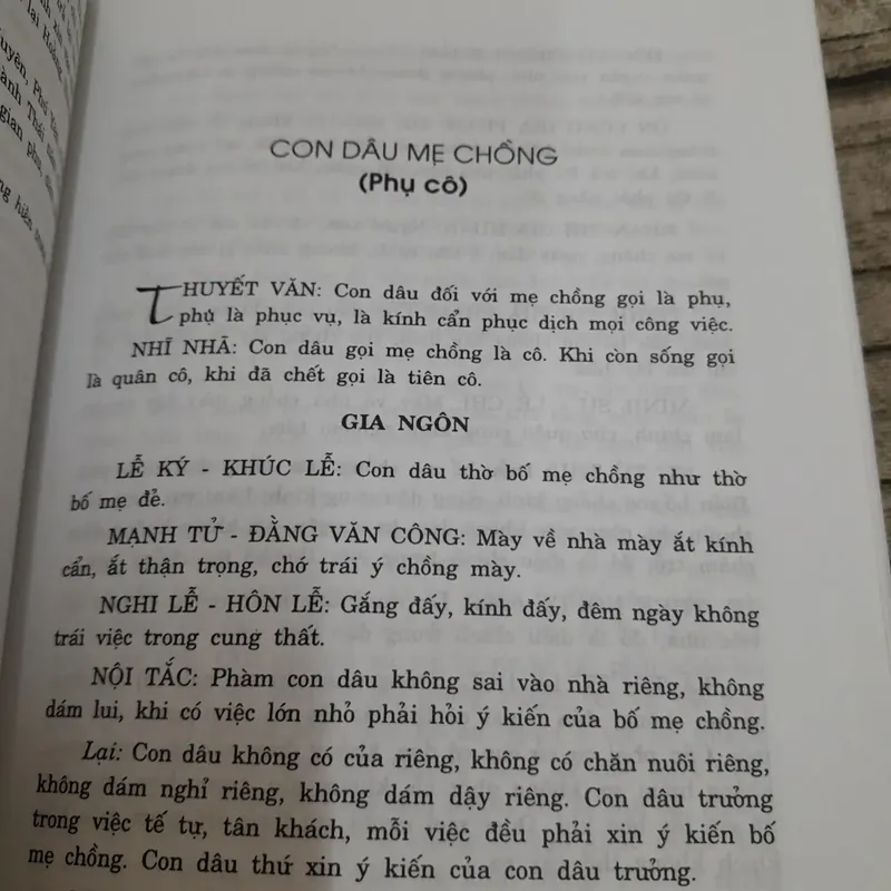 Sách khảo cứu- Tuyển tập Cao Xuân Dục. Tập 1 Người đời nên biết. N dịch Trần Lê Sáng 707708