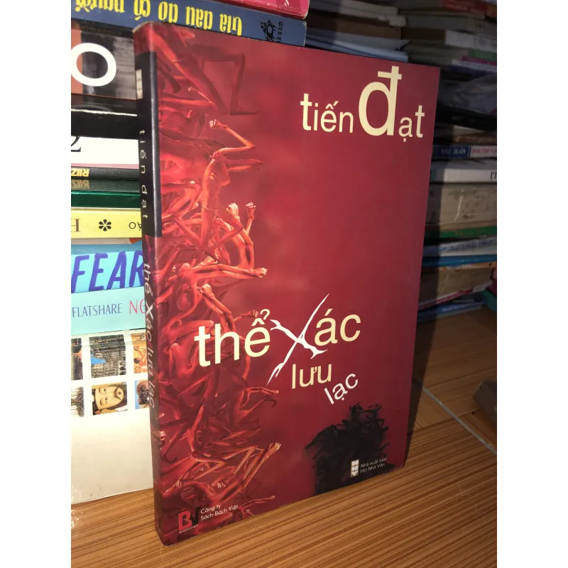 Thể xác lưu lạc - Tiến Đạt 1000765