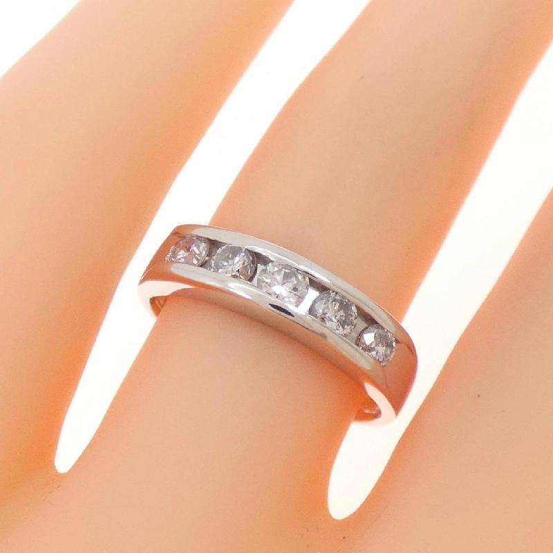 Nhẫn kim cương PT900 0.51CT 671683