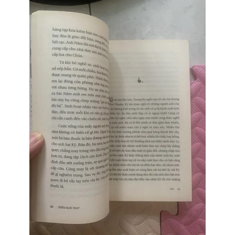 Tiểu thuyết Hát 1030371