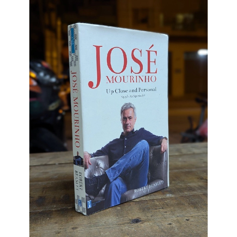 Jose Mourinho up close and personal - Robert Beasley 298041