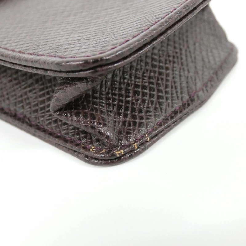 Bút chì Louis Vuitton Taiga Étuie M64866 623839