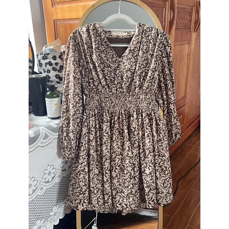 Váy hoa nhí  1003211