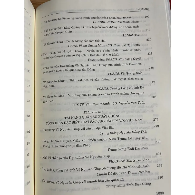 Đại tướng tổng tư lệnh Võ Nguyên Giáp - Bìa cứng mới đẹp 763749