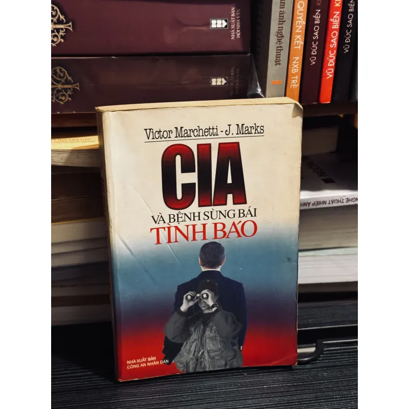 CIA và bệnh sùng bái tình báo 1040145
