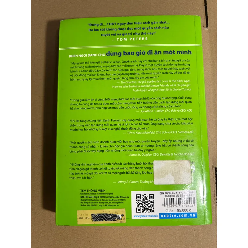 Đừng bao giờ đi ăn một mình 706530