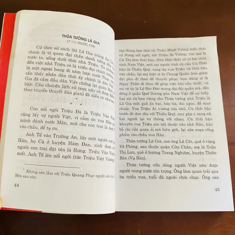 Văn thần Việt Nam  976805