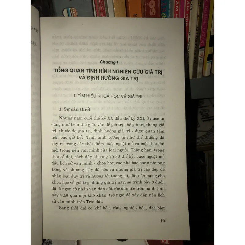 Định hướng giá trị con người Việt Nam thời kỳ đổi mới và hội nhập  673955