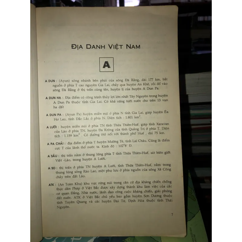 Sổ tay địa danh Việt Nam - Nguyễn Dược - Trung Hải 748994