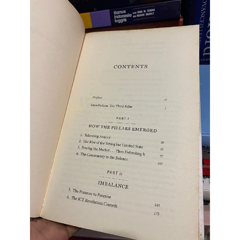 The Third Pillar - Raghuram Rajan 733684