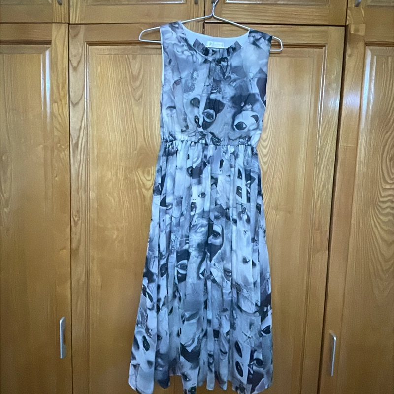 Áo đầm size S-M mặc vừa, vải xốp nhẹ, may 2 lớp 454024