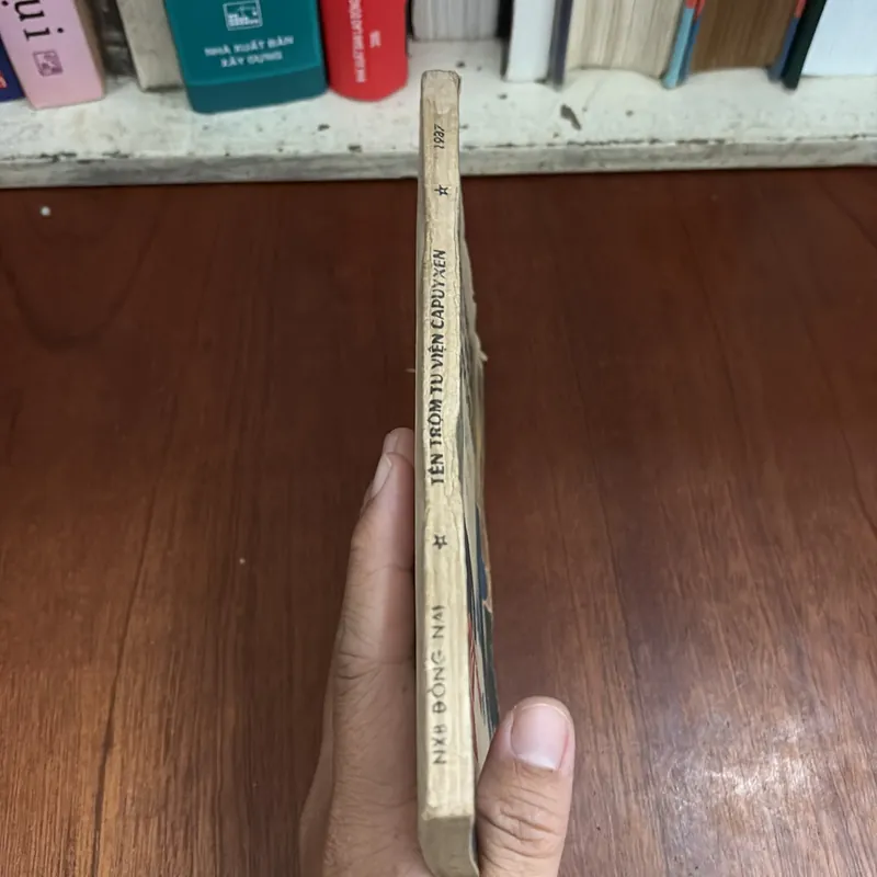 II Truyện Cổ Và Thần Thoại Trên Đảo Xixin: Tên Trộm Tu Viện Capuyxen - 1987 604923