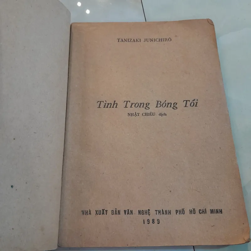 TÌNH TRONG BÓNG TỐI - NHẬT CHIÊU 785466