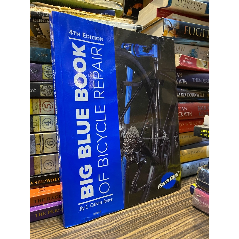 Big Blue Book of Bicycle Repair, 4th edition - C. Calvin Jones 363168