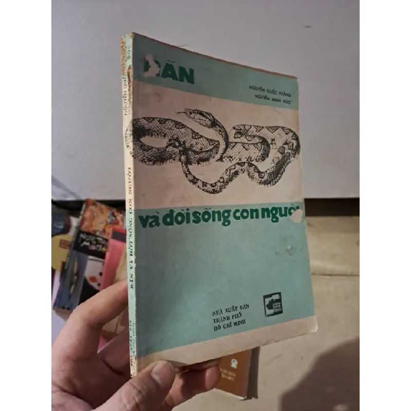 [Sách Cũ SCGR] Rắn và đời sống con người mới 80% ố vàng Nguyễn Quốc Thắng 1985 HCM0308 KHOA HỌC ĐỜI SỐNG 678833