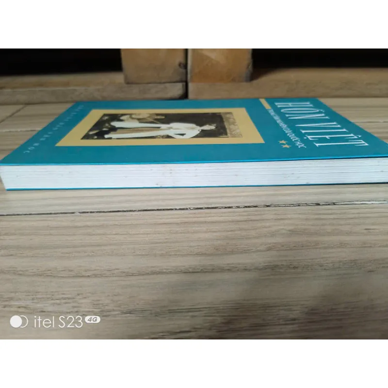 Hồn Việt Tập 2 - (NXB Văn Học 2004) 746333