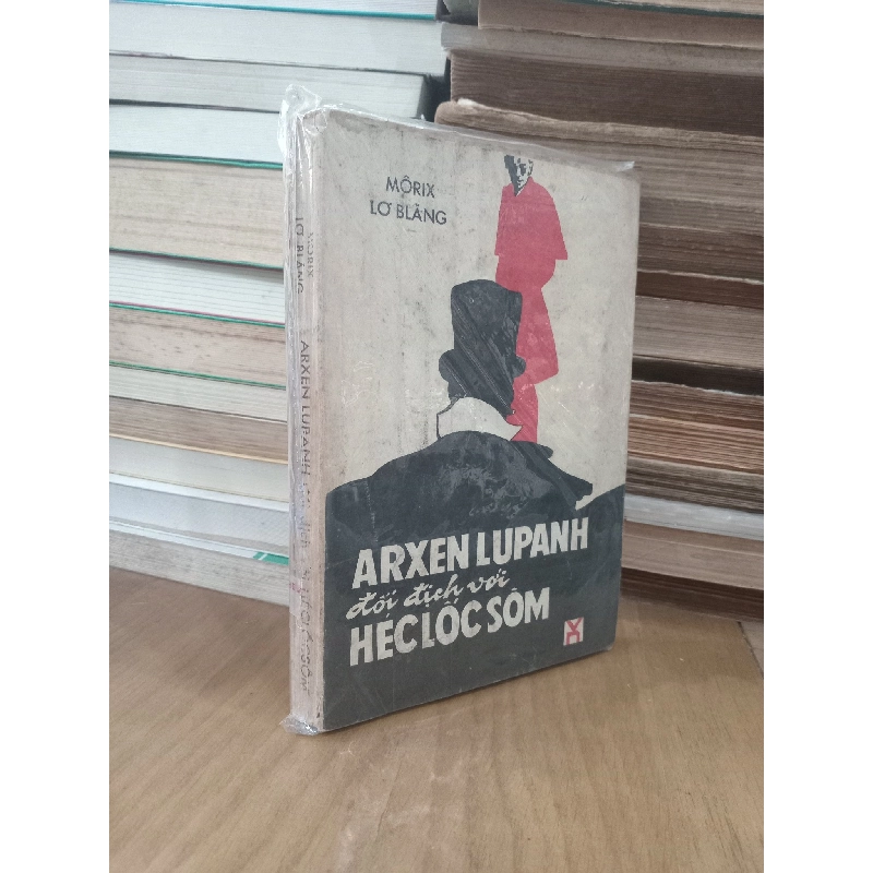 Arxen Lupanh Đối Địch với Héclốcsôm - Môrix Lơ Blăng 177956