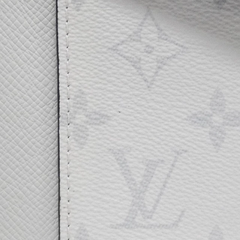 Túi đeo chéo Louis Vuitton Taiga Lama Flap Messenger M30411 - Hàng hiệu Authentic 802761