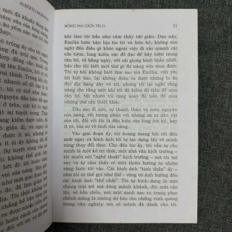 Bóng ma giữa trưa - Alberto Moravia 761032