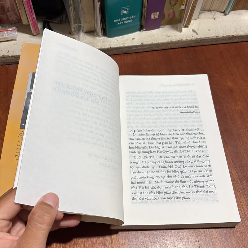 II Sách Hay: Hé Gương Cho Người Đọc - Đỗ Lai Thuý - 2015 1021363