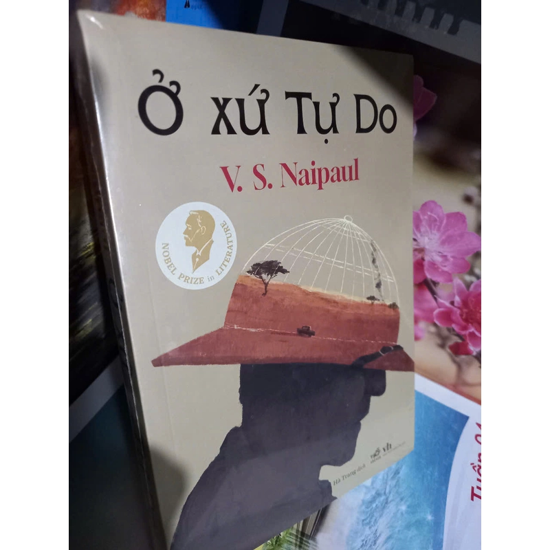 ở xứ tự do 381701
