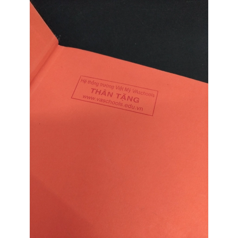 Diary of a wimpy kid 10 Old school (bìa cứng) mới 80% bẩn bìa, ố nhẹ, có mộc đỏ HCM1712 Jeff Kinney NGOẠI VĂN 918456