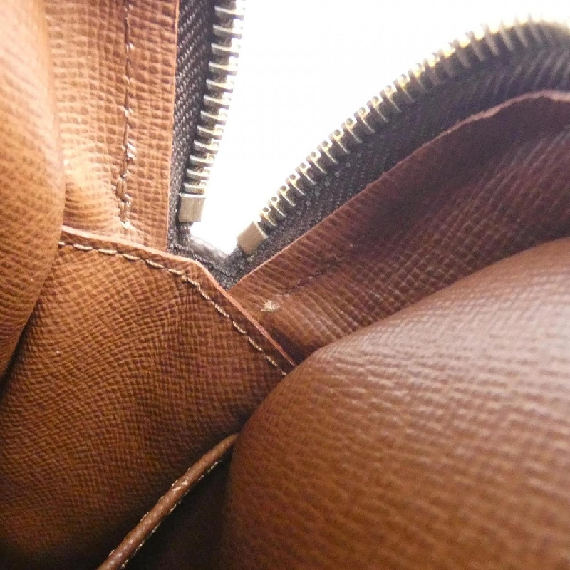 Túi đeo vai Louis Vuitton Monogram Amazon M45236 612978