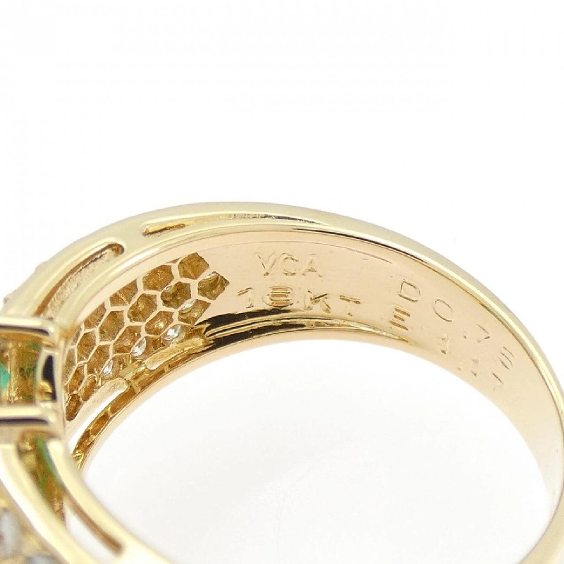 Nhẫn ngọc lục bảo 1.17CT - Hàng hiệu Authentic Van Cleef & Arpels 835627