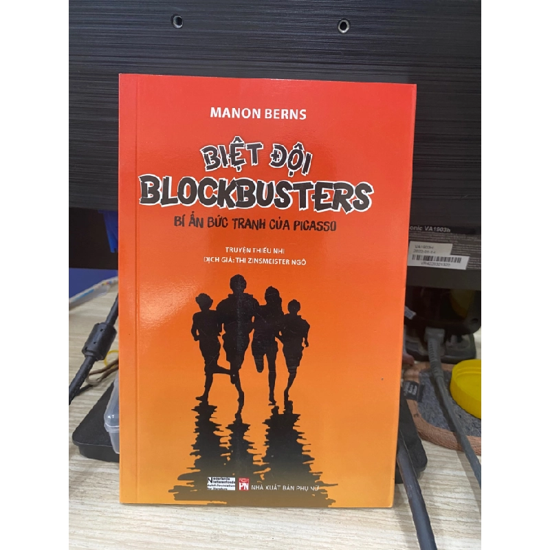 Biệt Đội Blockbusters - Bí Ẩn Bức Tranh Của Picasso ; truyện thiếu nhi -Tác giả Manom Berns -NXB Phụ Nữ 2017 -bìa mềm,kích thước 13,5x20,5cm,184 trang -Sách lưu kho chưa sử dụng ,còn mới STB1581 456245
