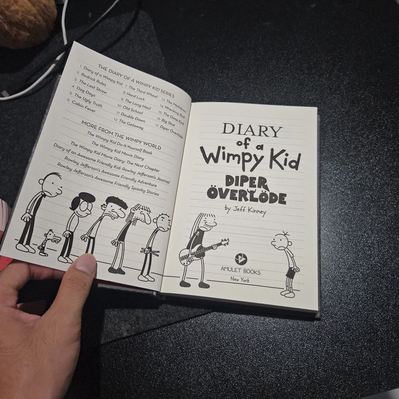 Sách thiếu nhi Diary of a Wimpy Kid - Diper Overlode, full tiếng Anh, như mới 95% 501014