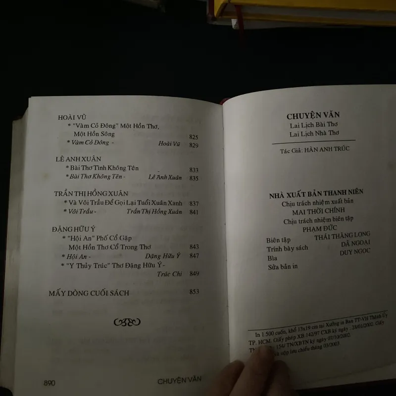 Chuyện Văn- Lai lịch nhà văn, lại lịch nhà thơ Việt Nam 1025267