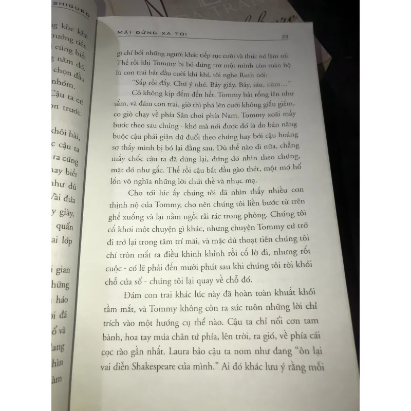 Mãi đừng xa tôi - Kazuo Ishiguro 1022675