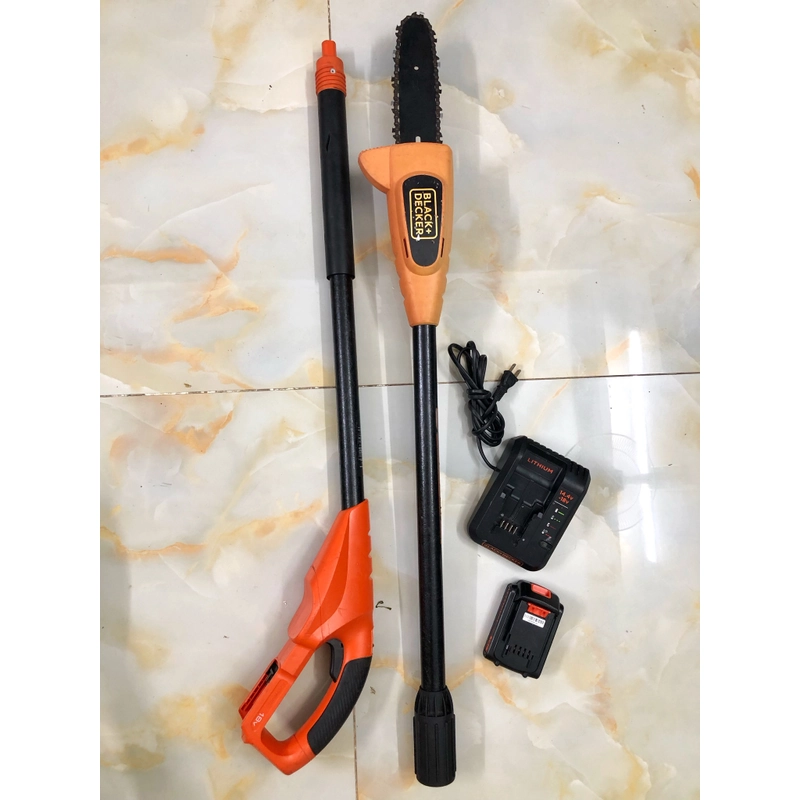  Cưa Pin, Cưa Xích Trên Cao Black + Decker 14,4V. 290324