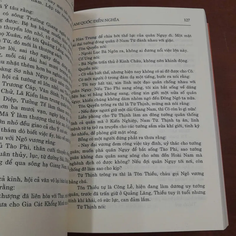 TAM QUỐC DIỄN NGHĨA - LA QUÁN TRUNG ( PHAN KẾ BÍNH DỊCH) 991617