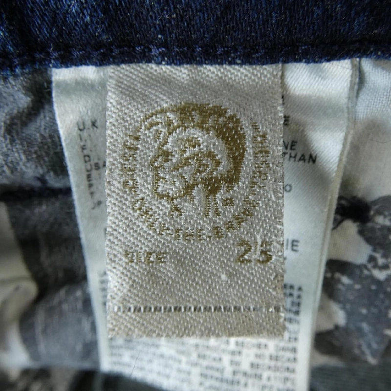 Quần jeans DIESEL - Hàng hiệu Authentic 816216