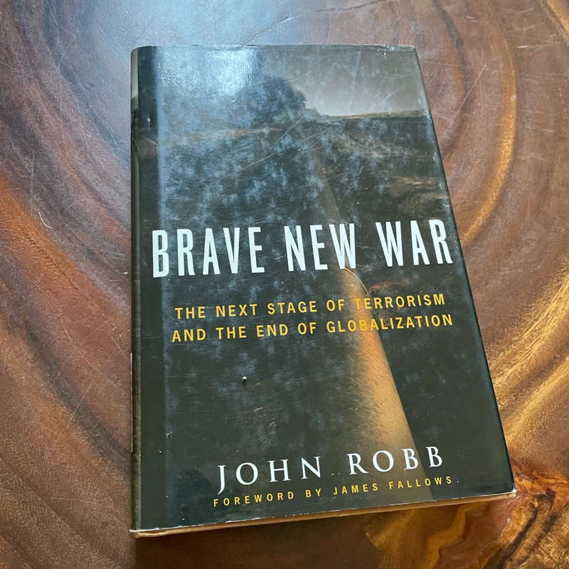 II English Book: BRAVE NEW WAR - John Robb - 2007 443164